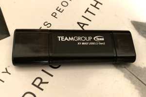 Teamgroup X1 Max USB stick review: Killer convenience and light-duty speed